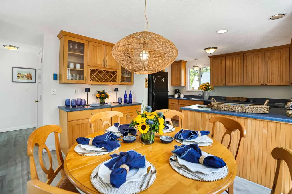 44 Prices Way Edgartown MA 02539