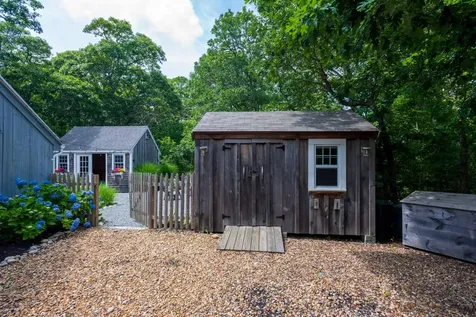 44 Prices Way Edgartown MA 02539