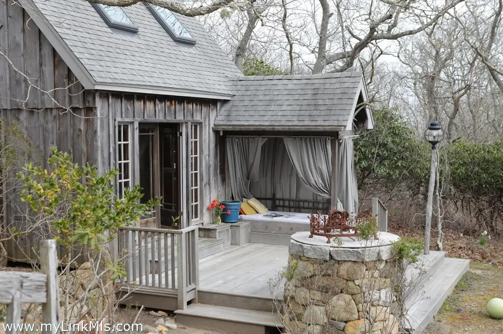 11 By The Woods Chilmark MA 02535