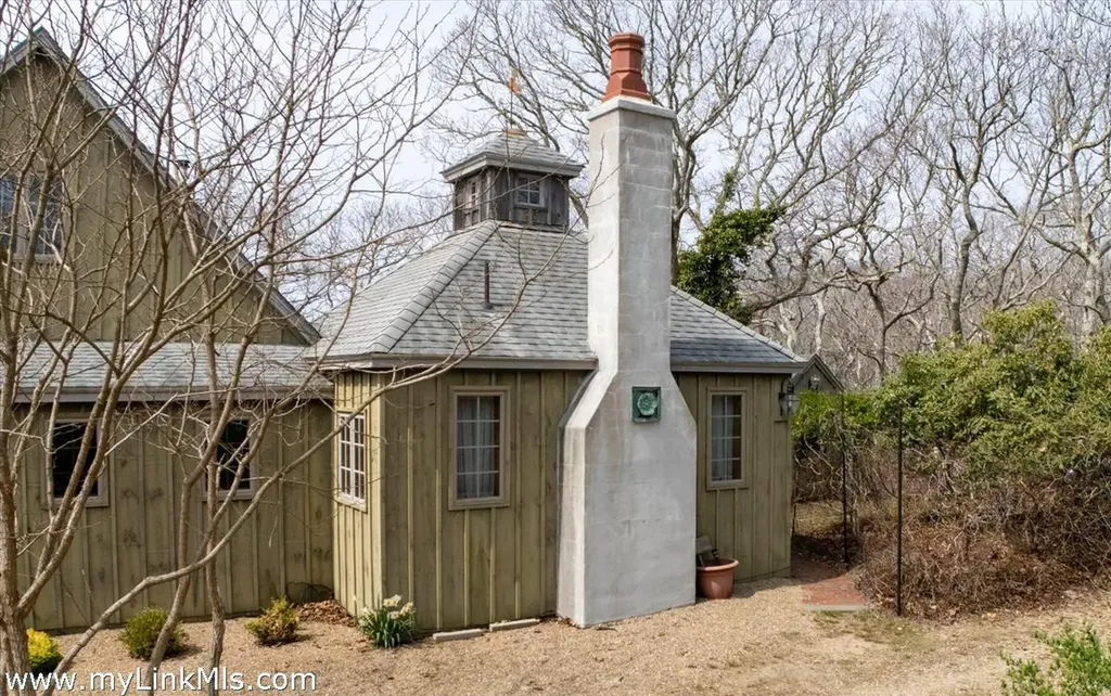 11 By The Woods Chilmark MA 02535