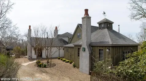 11 By The Woods Chilmark MA 02535