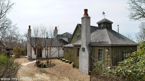11 By The Woods Chilmark MA 02535