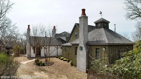 11 By The Woods Chilmark MA 02535