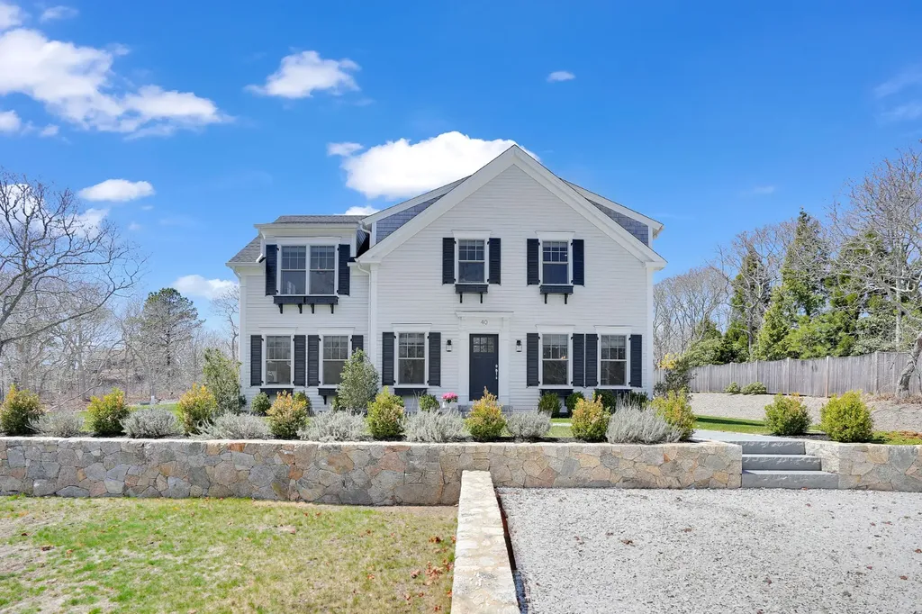 40 Edgewood Drive Edgartown MA 02539-6328