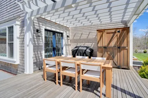 40 Edgewood Drive Edgartown MA 02539-6328