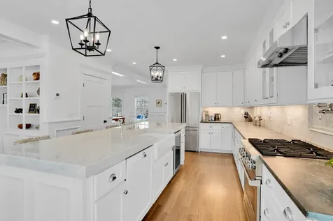 40 Edgewood Drive Edgartown MA 02539-6328