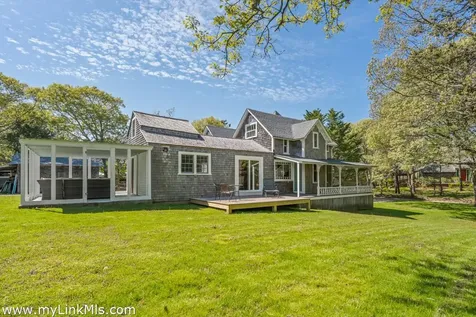 16 Atlantic Avenue Oak Bluffs MA 02557
