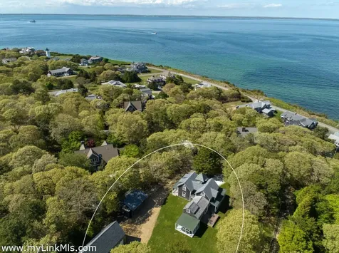 16 Atlantic Avenue Oak Bluffs MA 02557