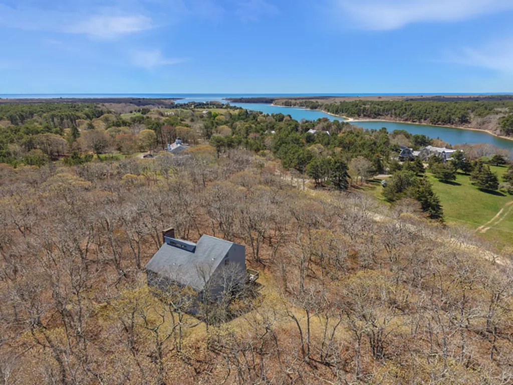 82 Oyster Pond Road Edgartown MA 02539