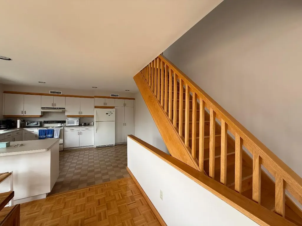 82 Oyster Pond Road Edgartown MA 02539