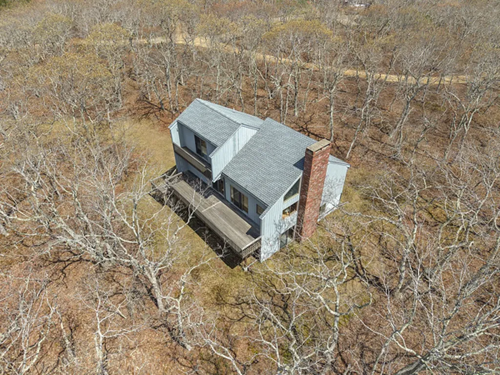 82 Oyster Pond Road Edgartown MA 02539
