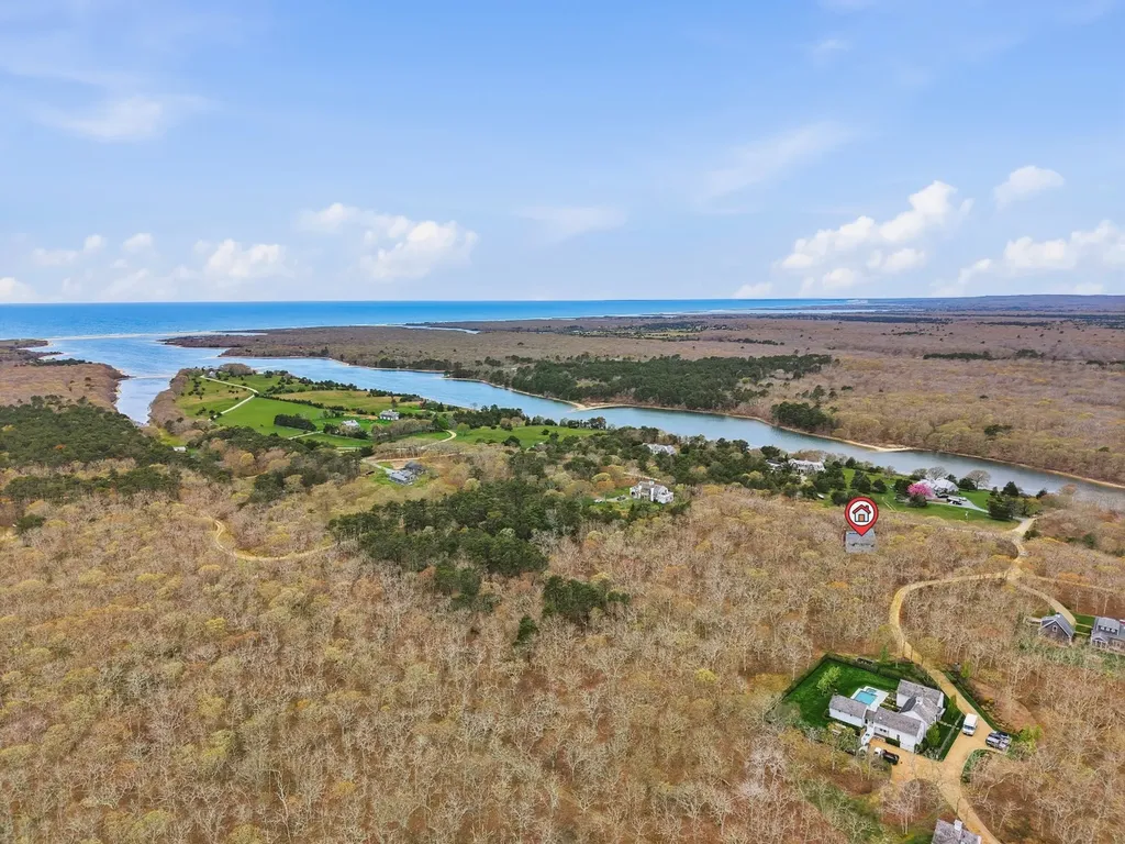 82 Oyster Pond Road Edgartown MA 02539