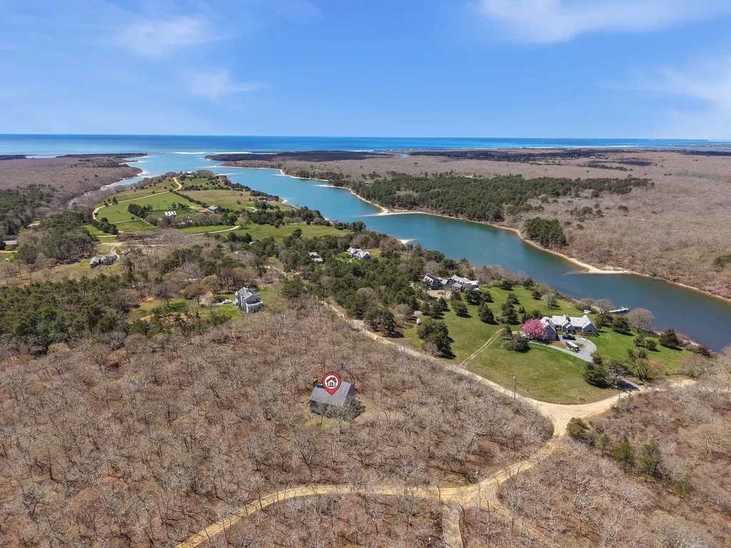 82 Oyster Pond Road Edgartown MA 02539