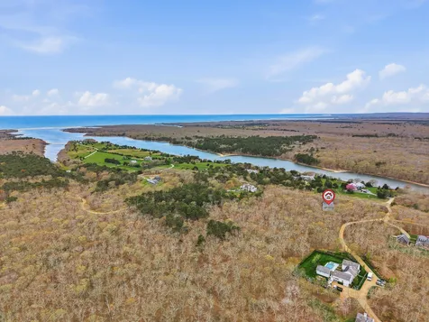 82 Oyster Pond Road Edgartown MA 02539