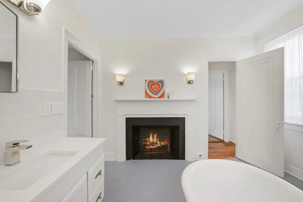 8 Atwood Circle Edgartown MA 02539