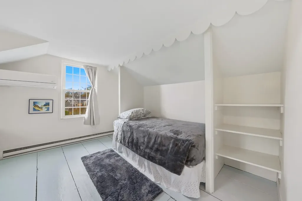 8 Atwood Circle Edgartown MA 02539