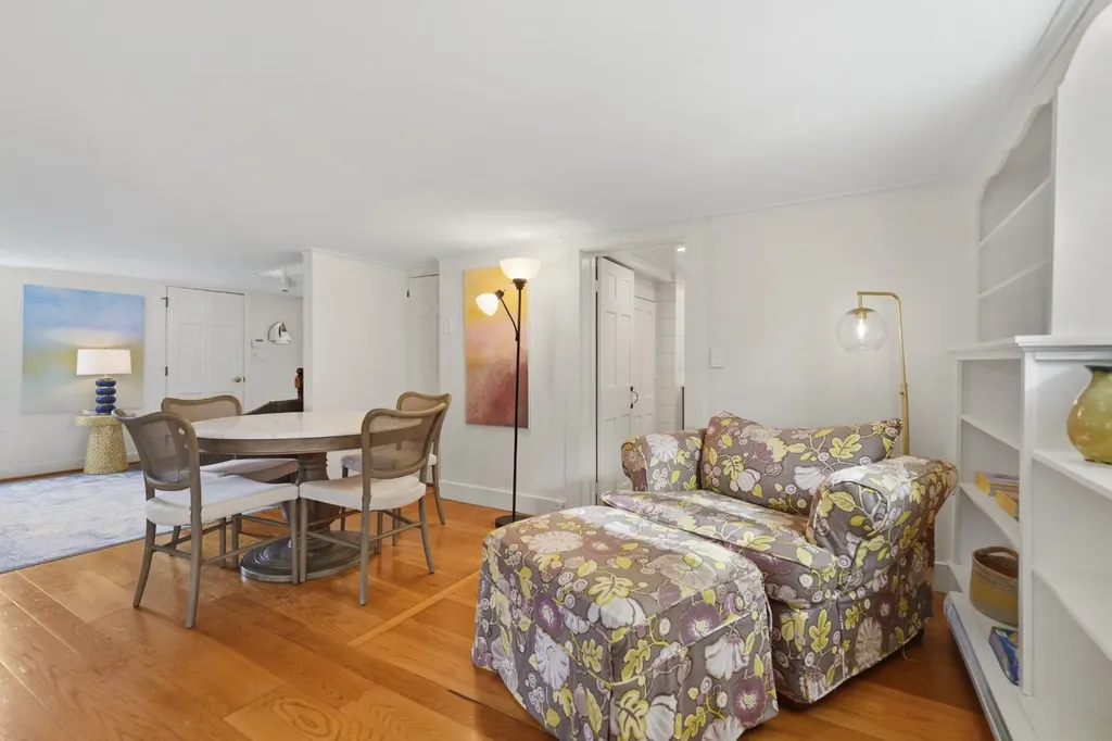8 Atwood Circle Edgartown MA 02539