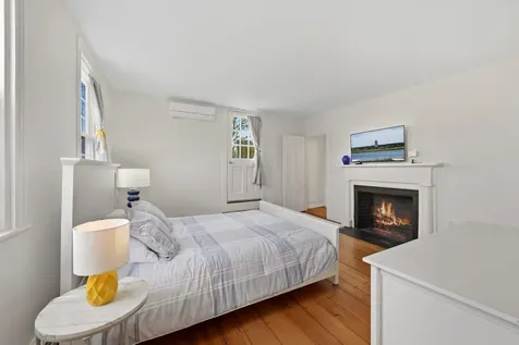 8 Atwood Circle Edgartown MA 02539