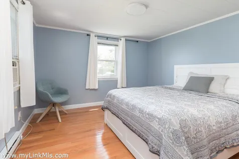 124 Skiff Avenue Vineyard Haven MA 02568
