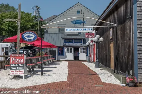124 Skiff Avenue Vineyard Haven MA 02568