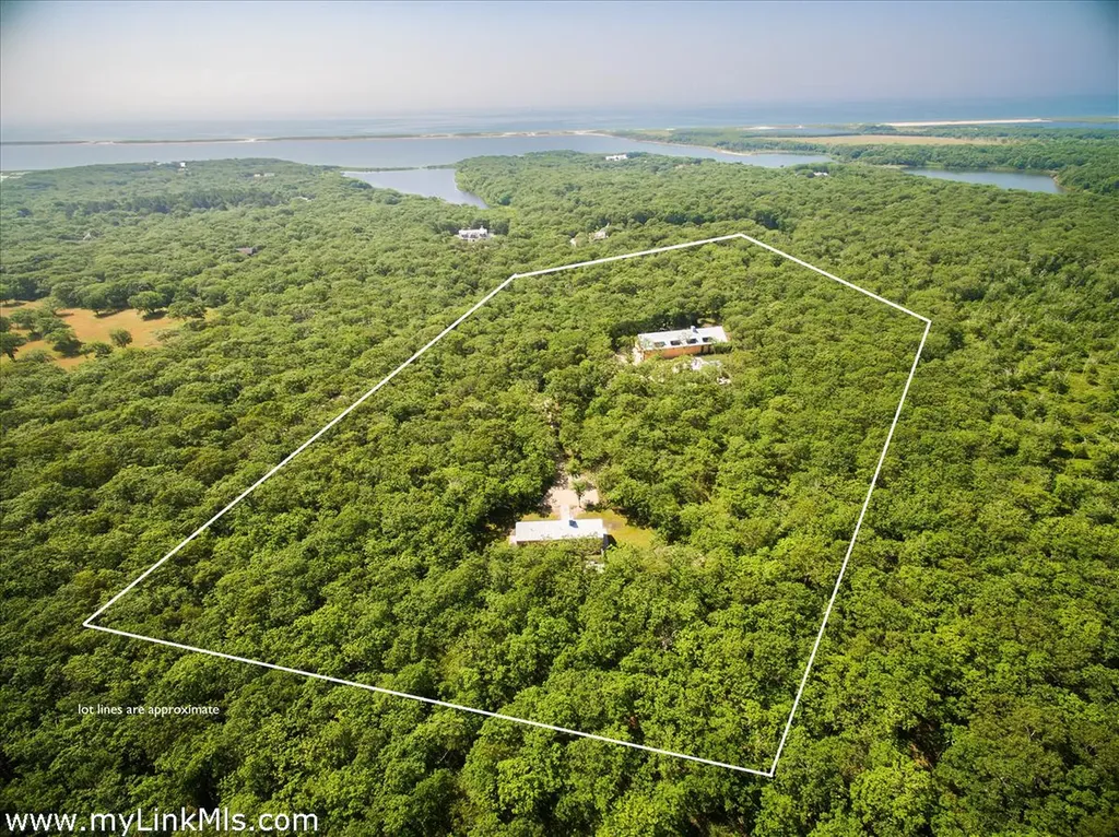 4 Jacobs Neck Road Edgartown MA 02539