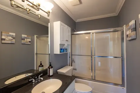 11 Oak Lane West Tisbury MA 02575
