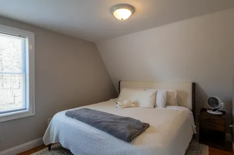 11 Oak Lane West Tisbury MA 02575