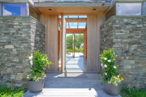 33 Boldwater Road Edgartown MA 02539
