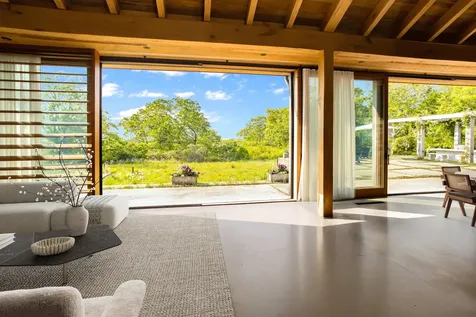 33 Boldwater Road Edgartown MA 02539