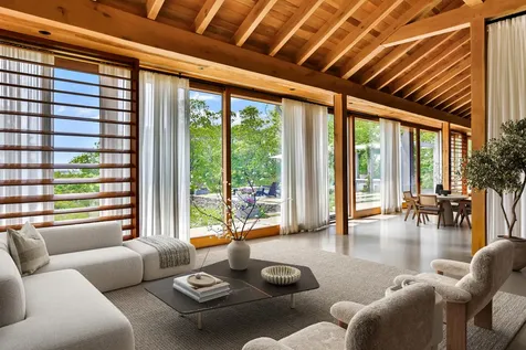 33 Boldwater Road Edgartown MA 02539