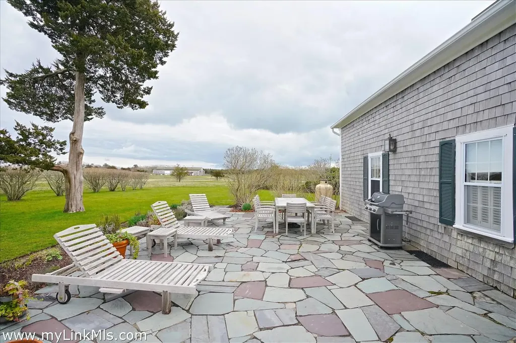 31 Butlers Cove Road Edgartown MA 02539