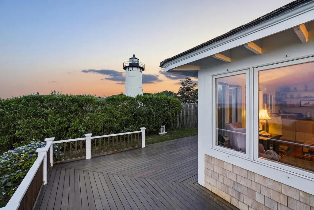 233 East Chop Drive Oak Bluffs MA 02557