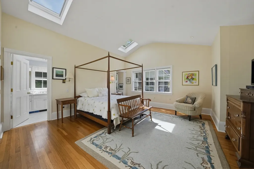 118 South Water Street Edgartown MA 02539