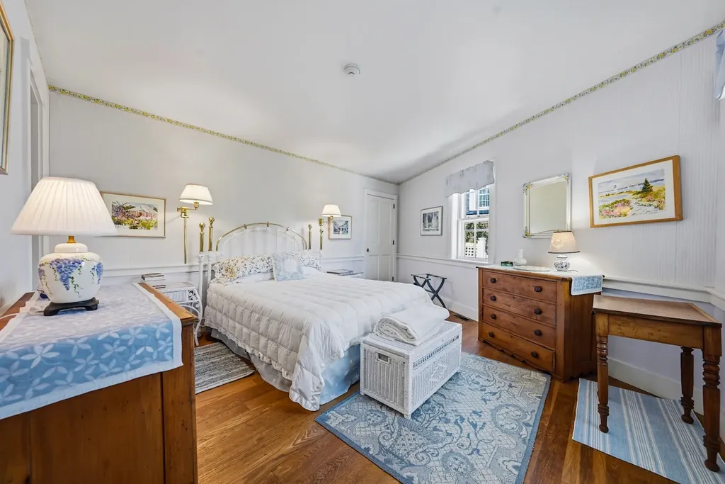 118 South Water Street Edgartown MA 02539
