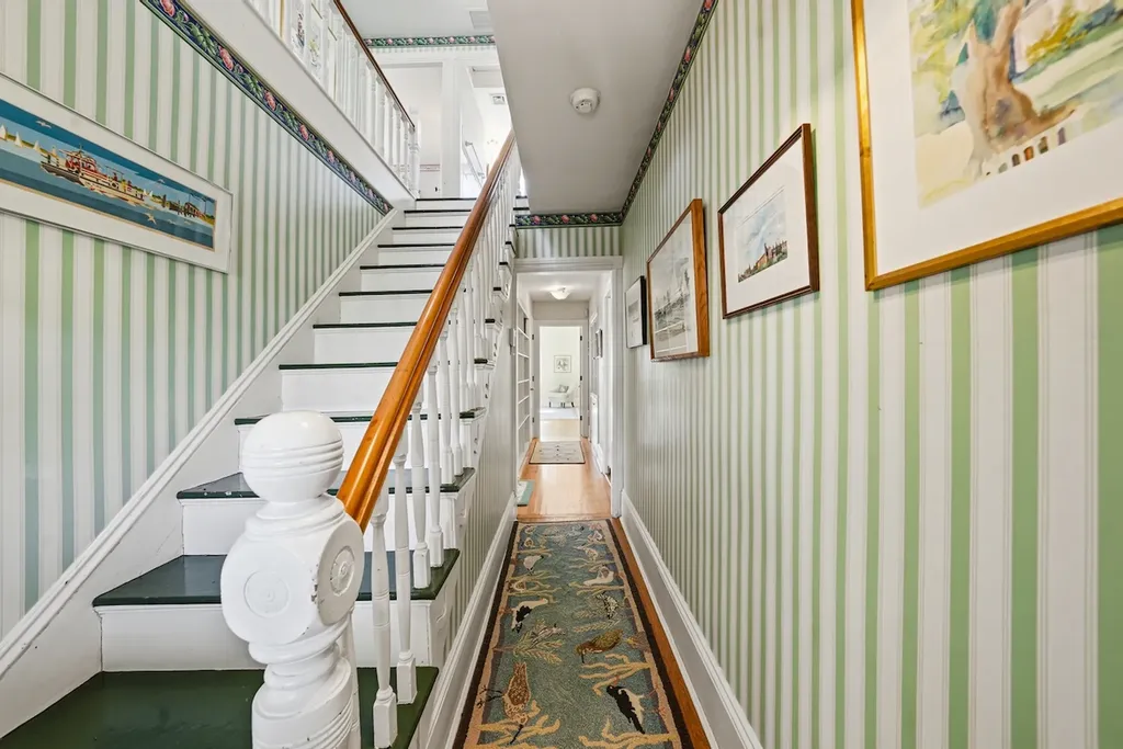 118 South Water Street Edgartown MA 02539