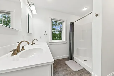 39 Ferro Way Vineyard Haven MA 02568