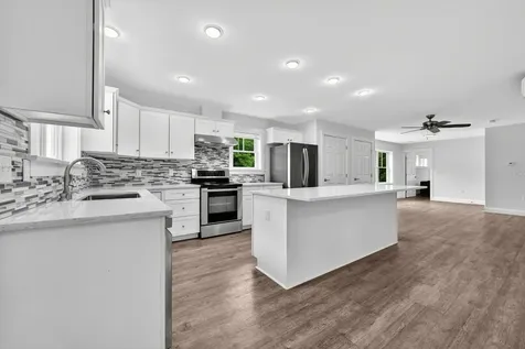 39 Ferro Way Vineyard Haven MA 02568