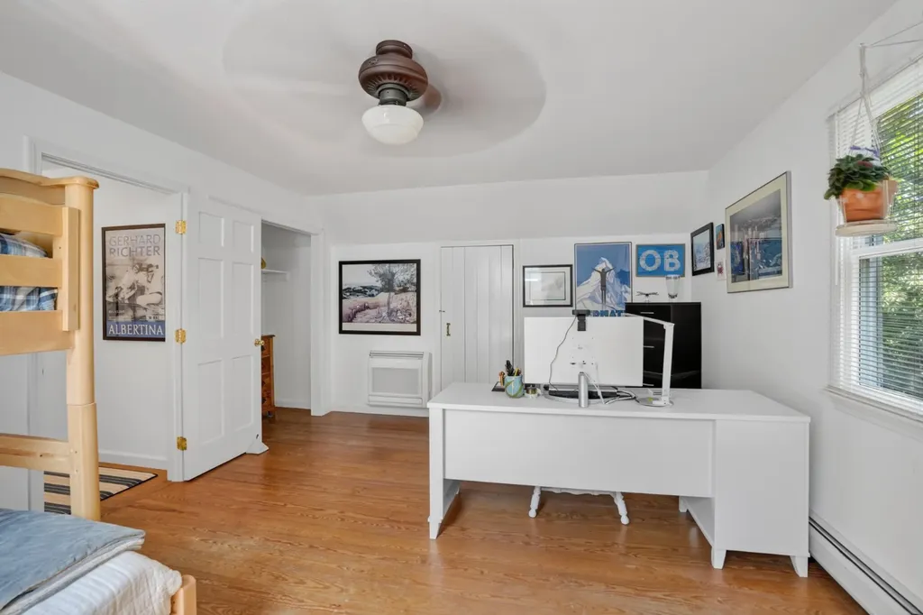 33 Tia Anna Lane Oak Bluffs MA 02557