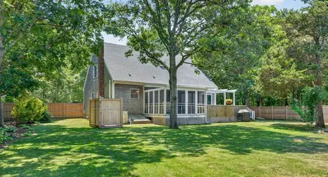 33 Tia Anna Lane Oak Bluffs MA 02557