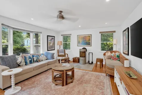 33 Tia Anna Lane Oak Bluffs MA 02557