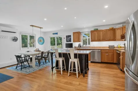 33 Tia Anna Lane Oak Bluffs MA 02557
