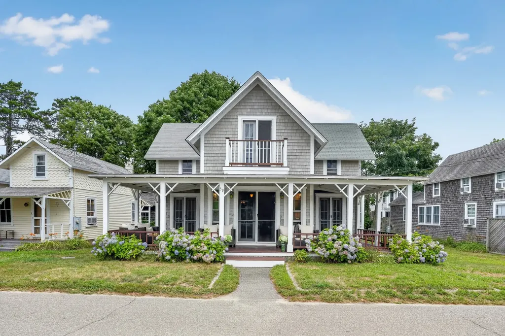 59 Tuckernuck Avenue Oak Bluffs MA 02557