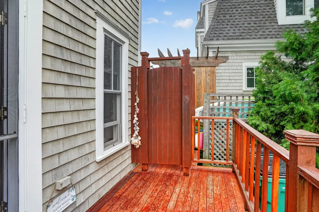 59 Tuckernuck Avenue Oak Bluffs MA 02557