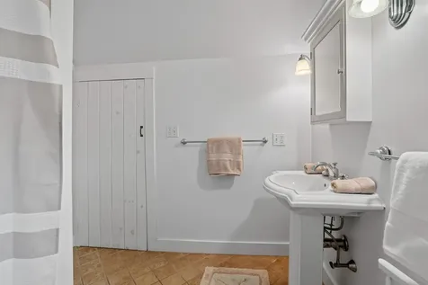 59 Tuckernuck Avenue Oak Bluffs MA 02557