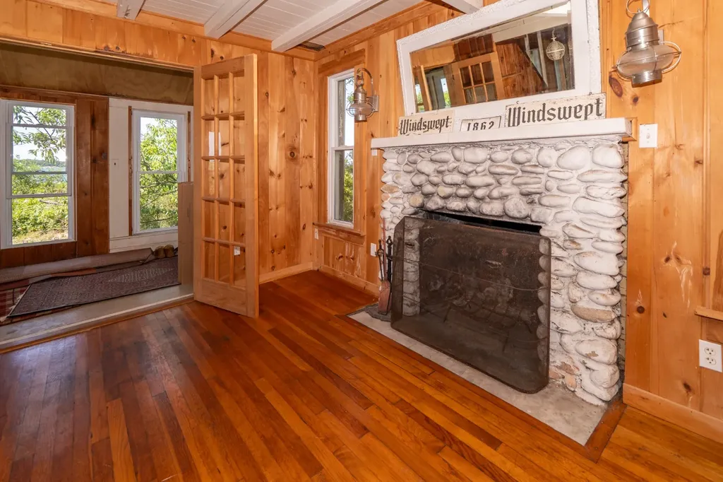 13 Beach Road Oak Bluffs MA 02557