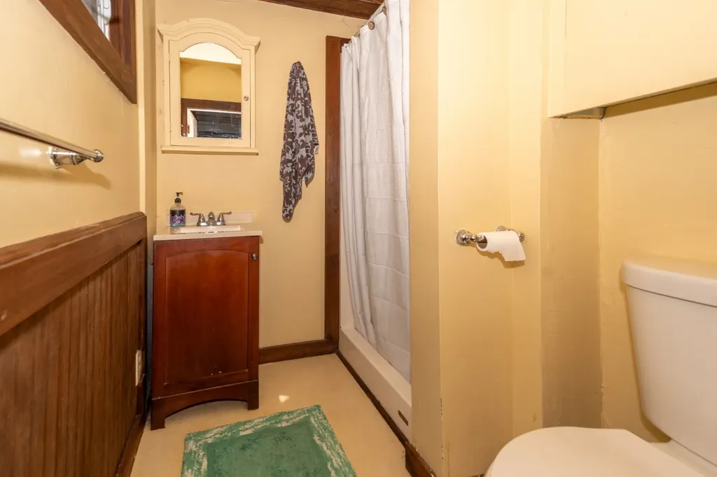 13 Beach Road Oak Bluffs MA 02557