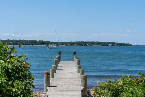 13 Beach Road Oak Bluffs MA 02557