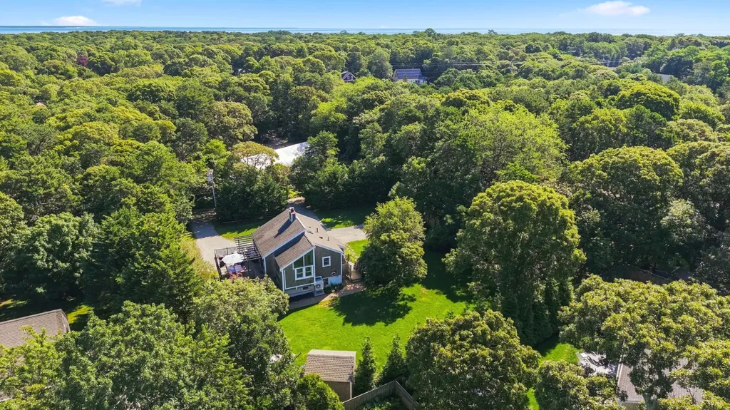 9 Chickawaukee Street Oak Bluffs MA 02557
