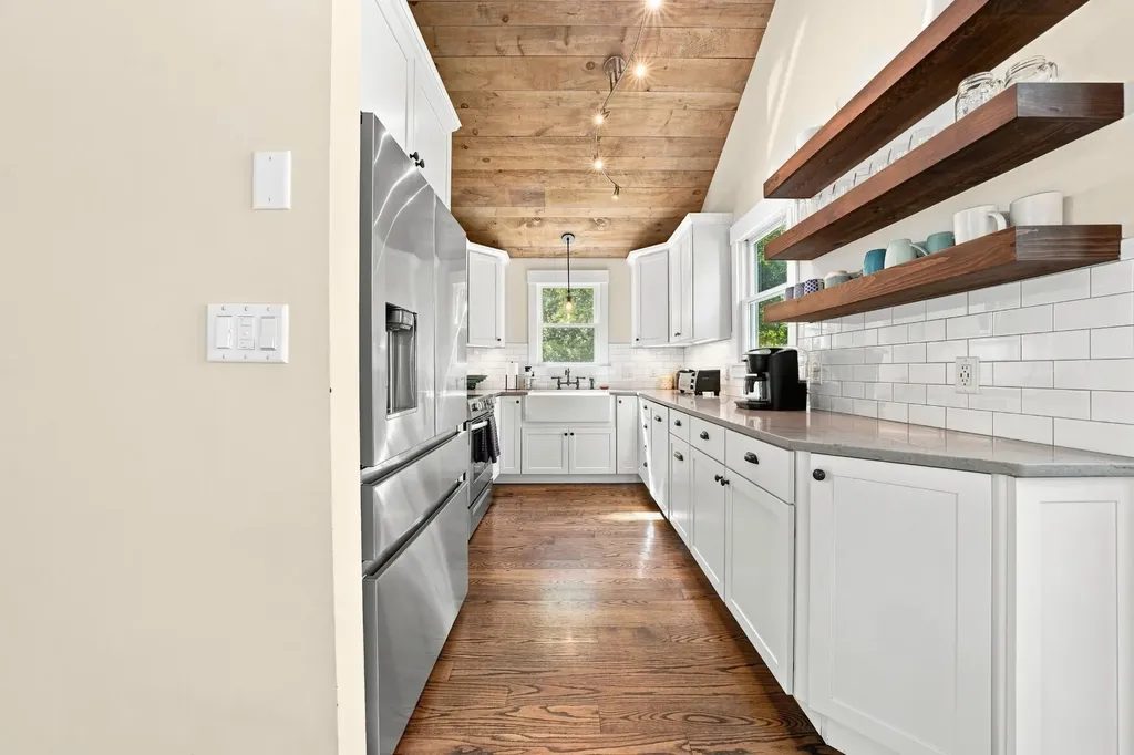 9 Chickawaukee Street Oak Bluffs MA 02557