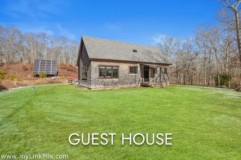 16 Red Coat Hill Road West Tisbury MA 02568